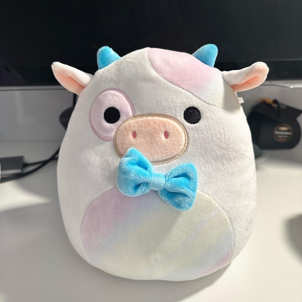 8” cow squishmallow